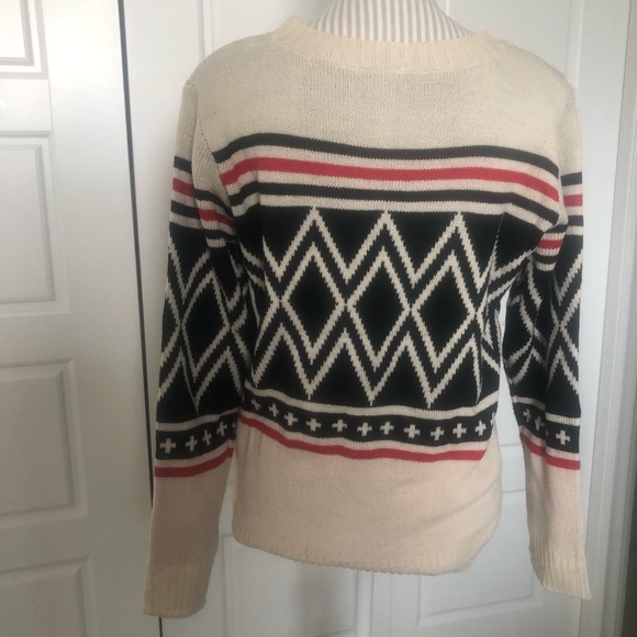 Nordic Patterned Women’s Sweater - Picture 3 of 4